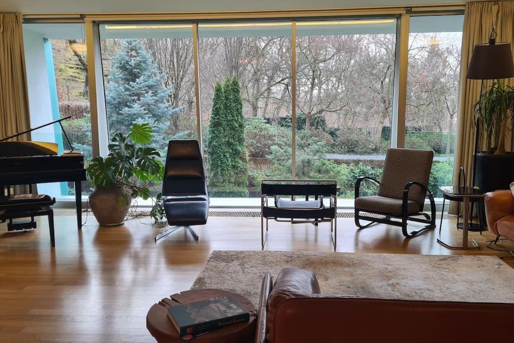 Exceptional Calm 3br, 2.5ba With Patio, Pool & Gym Apartment