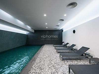 Exceptional Calm 3br, 2.5ba With Patio, Pool & Gym Apartment Prague